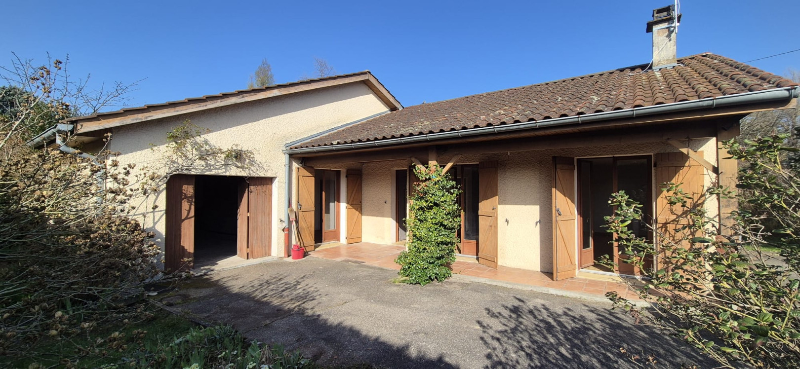 
                                                Vente
                                                 Maison de 4 chambres, 120 m² sur un terrain de 804 m²