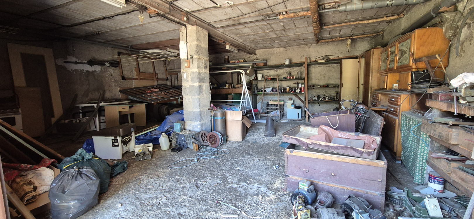 
                                                Vente
                                                 Maison de 62 m² + sous-sol complet et jardin de 700 m²