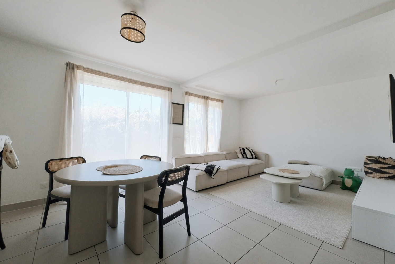
                                                Vente
                                                 Maison de 85m² 3 chambres 202m² terrain