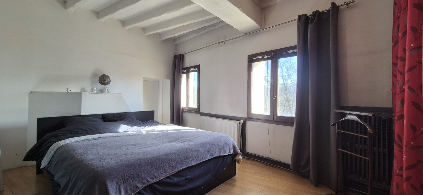 
                                                Vente
                                                 Maison de 97 m² + sous sol avec parcelle de 950 m² + bois attenant