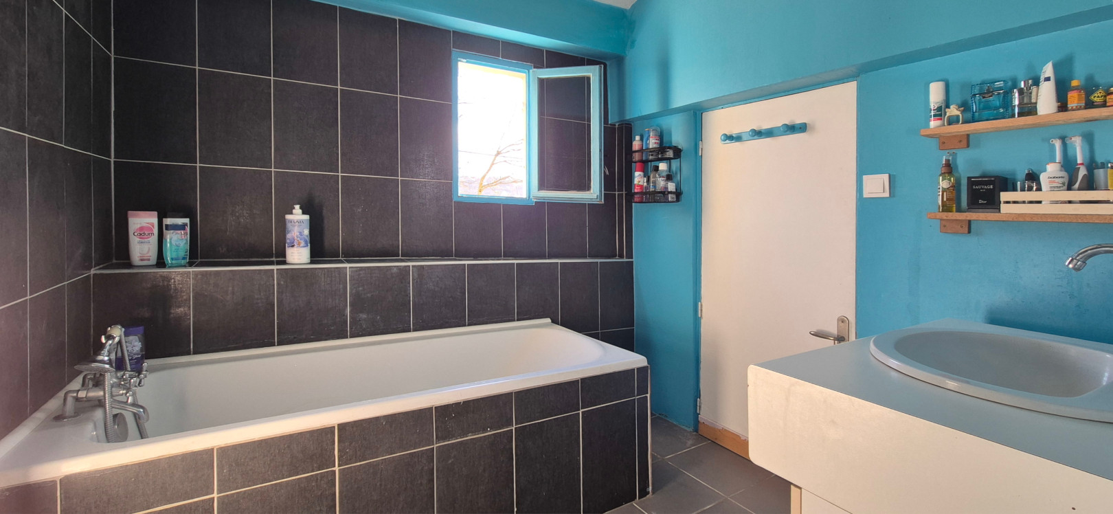 
                                                Vente
                                                 Maison de 97 m² + sous sol avec parcelle de 950 m² + bois attenant