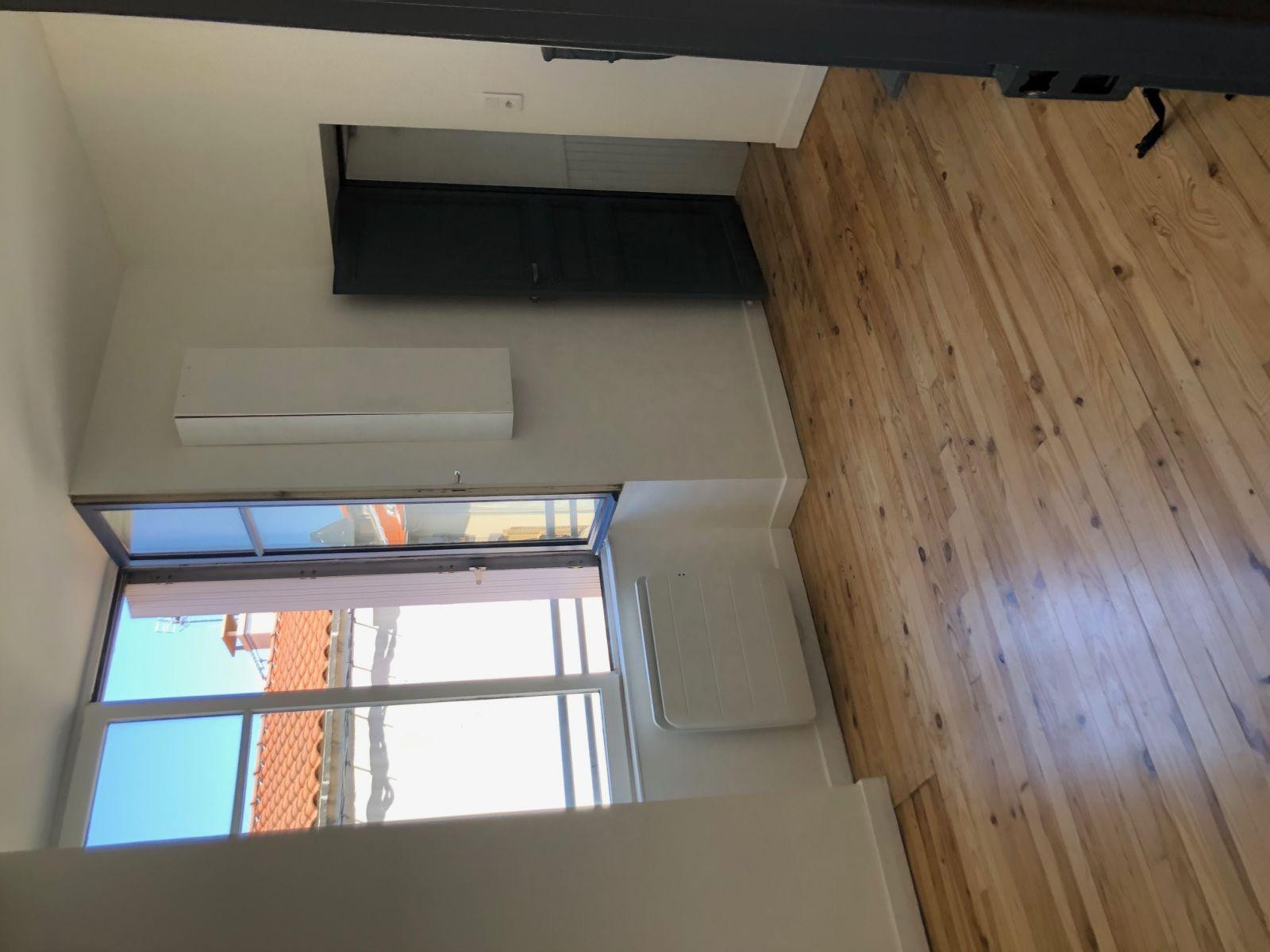 
                                                Location
                                                 Maison de bourg - Montferrand - 65m2