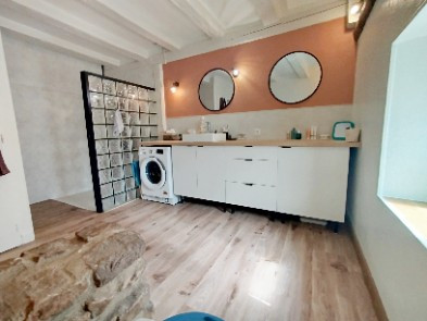 
                                                Vente
                                                 Maison de caractère 139 m2 appartement 40 m² PREY