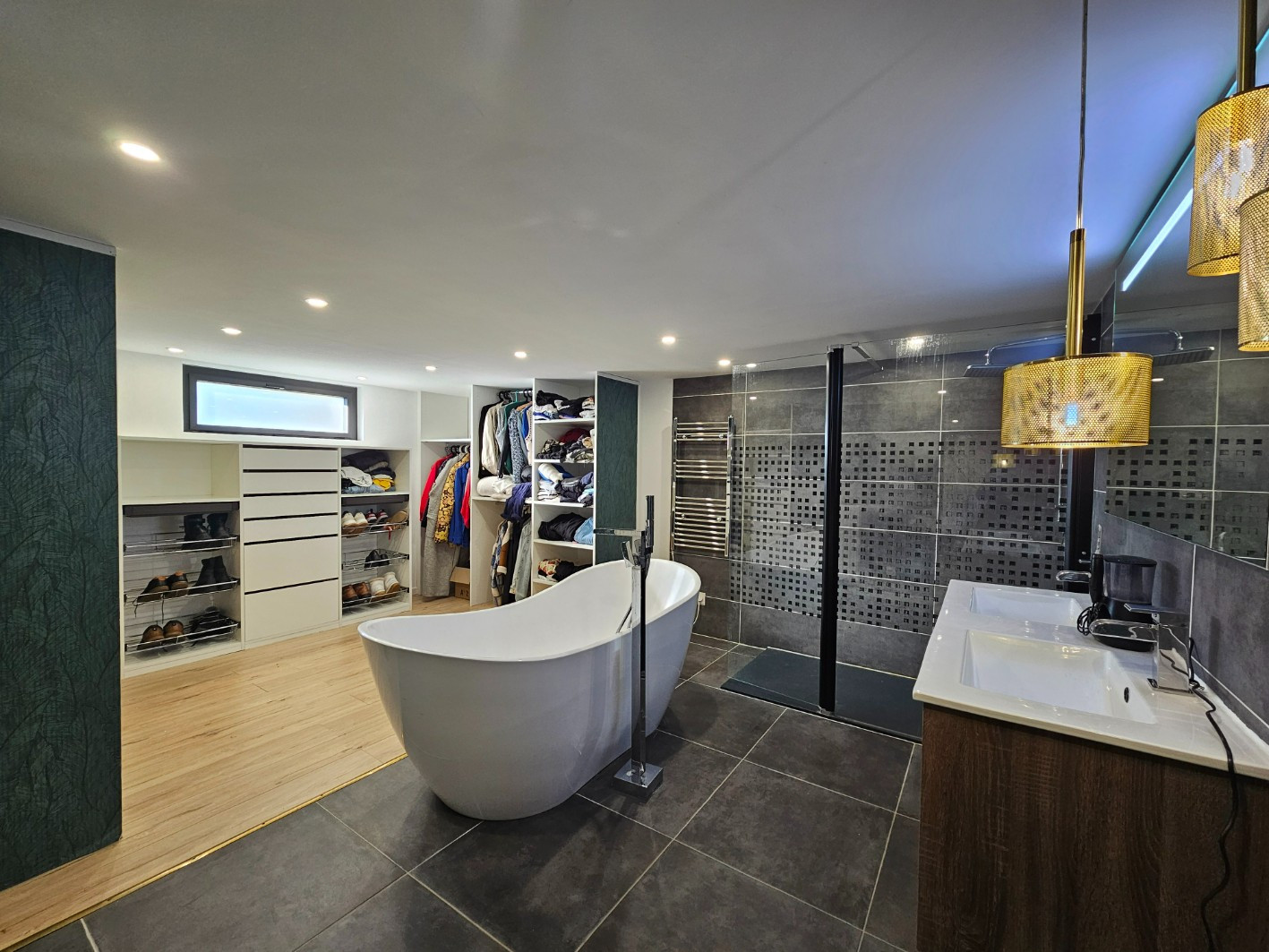 
                                                Vente
                                                 Maison de caractère 160 m2 6 pièces