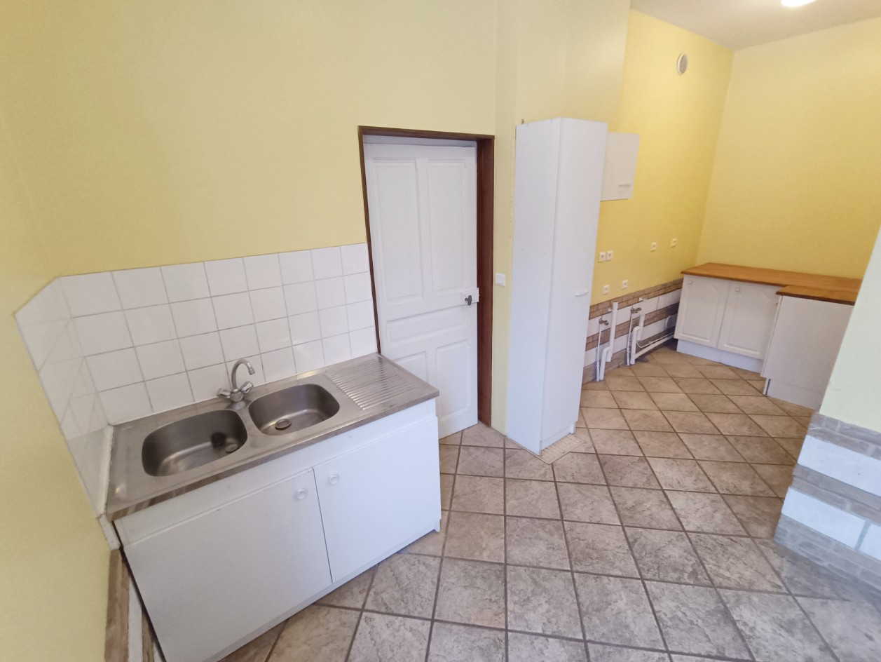 
                                                Location
                                                 Maison de caractère 4 chambres et jardin