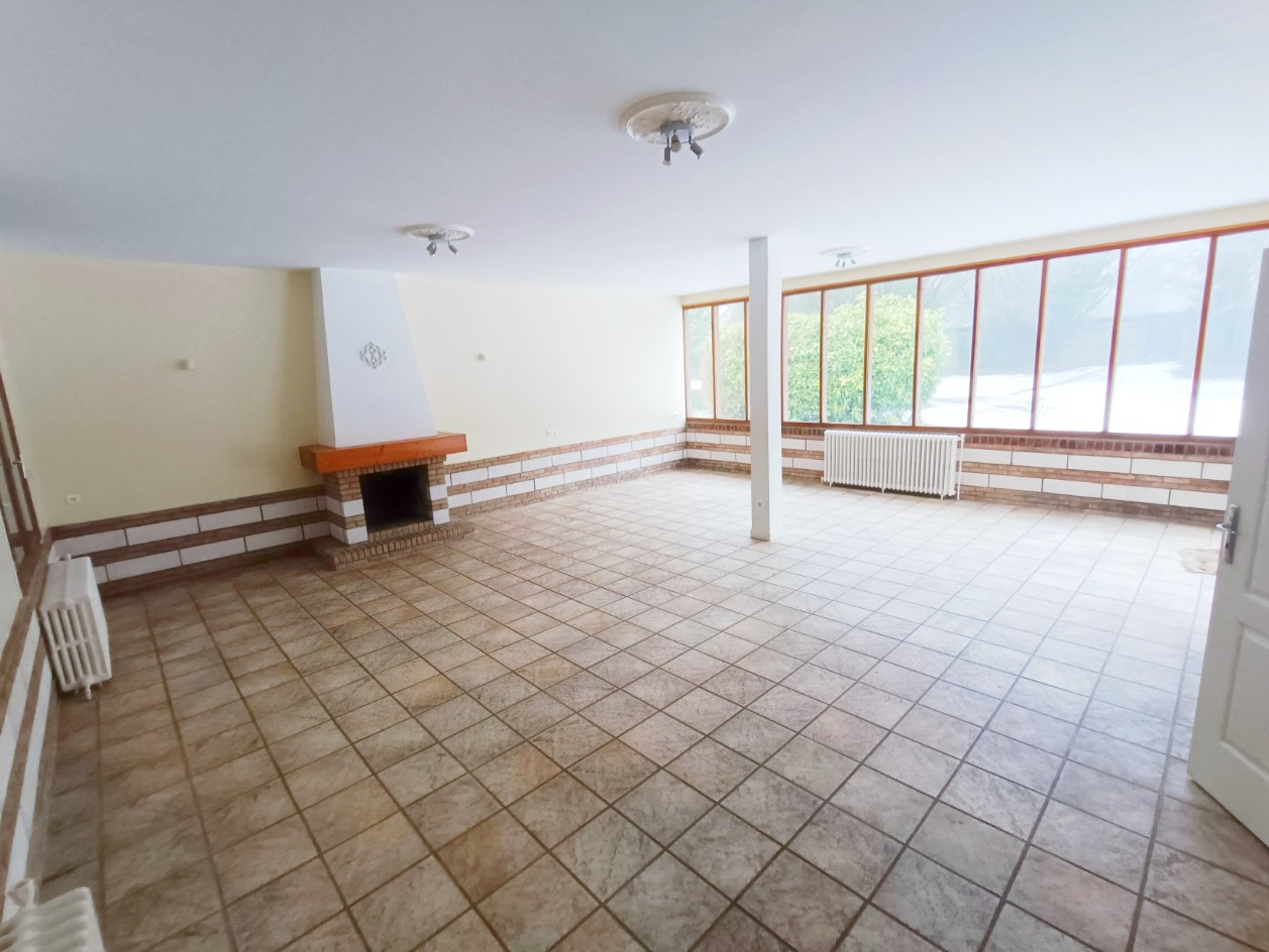 
                                                Location
                                                 Maison de caractère 4 chambres et jardin