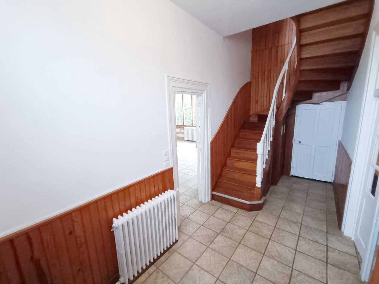
                                                Location
                                                 Maison de caractère 4 chambres et jardin