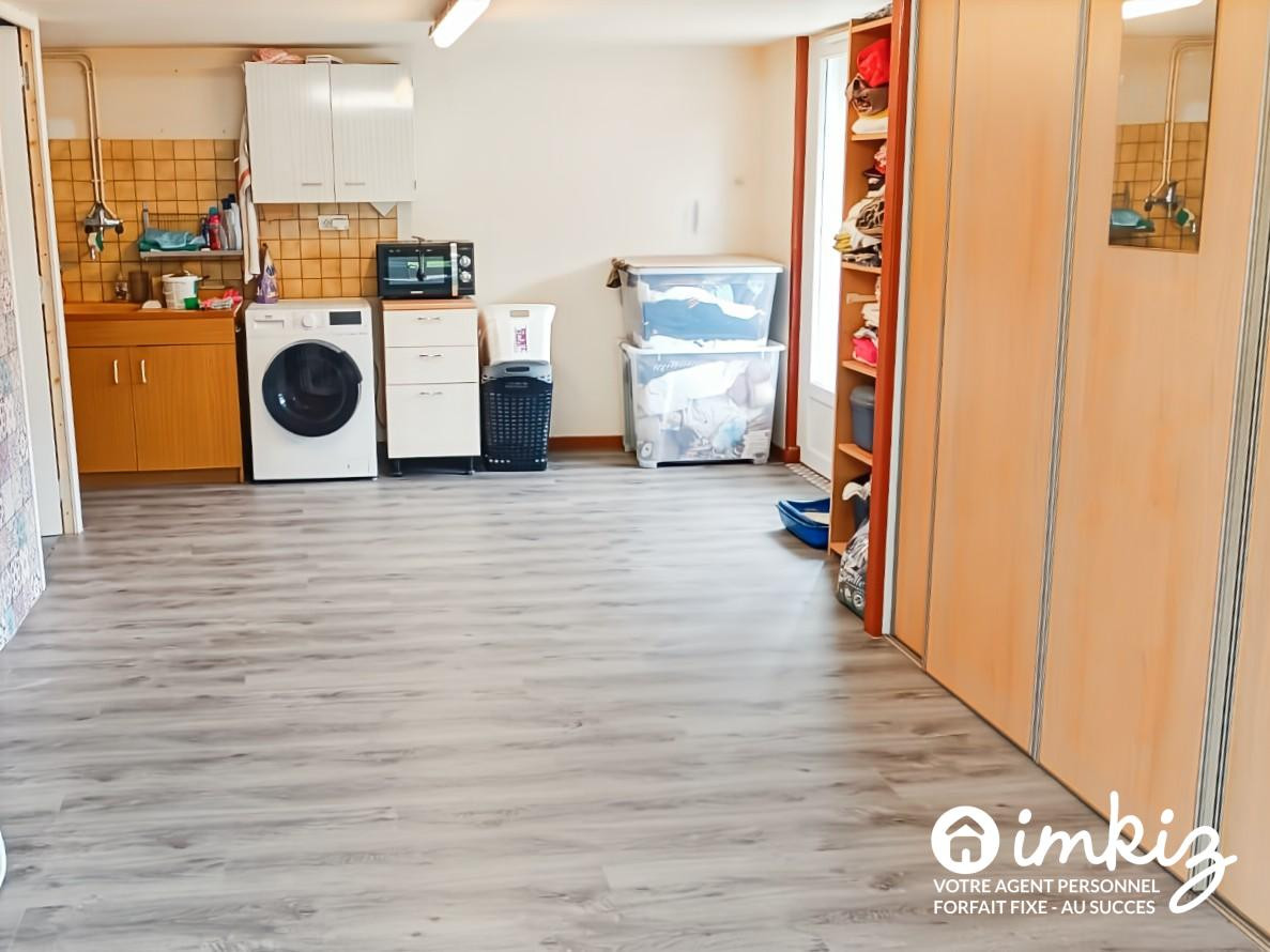 
                                                Vente
                                                 Maison de caractère 8 pièces 180 m2 1050m2 terrain