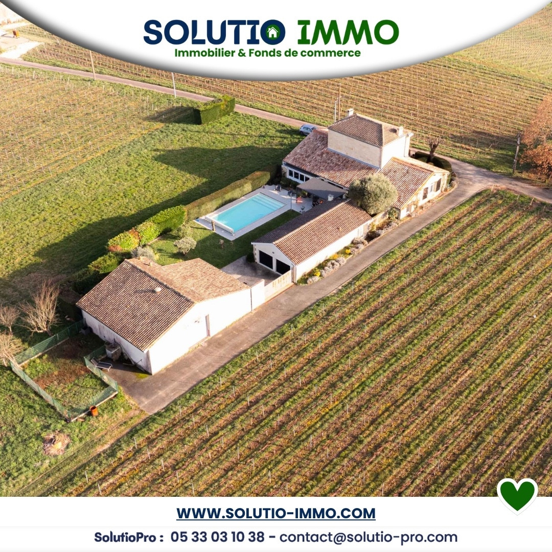 
                                                Vente
                                                 MAISON  COUP DE CŒUR BOURG SUR GIRONDE