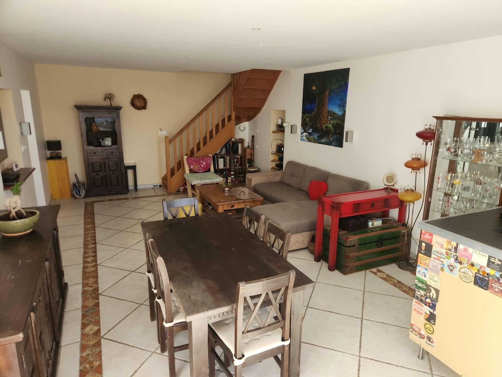 
                                                Vente
                                                 Maison de caractère — rénovée, aucun travaux !