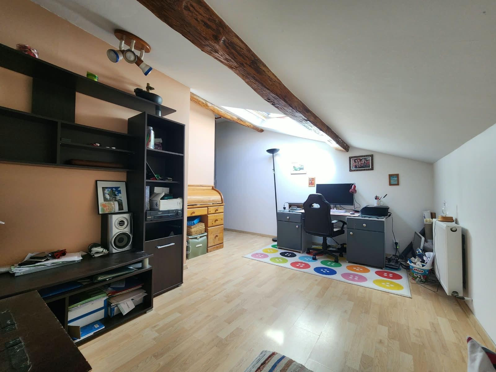 
                                                Vente
                                                 Maison de caractère — rénovée, aucun travaux !