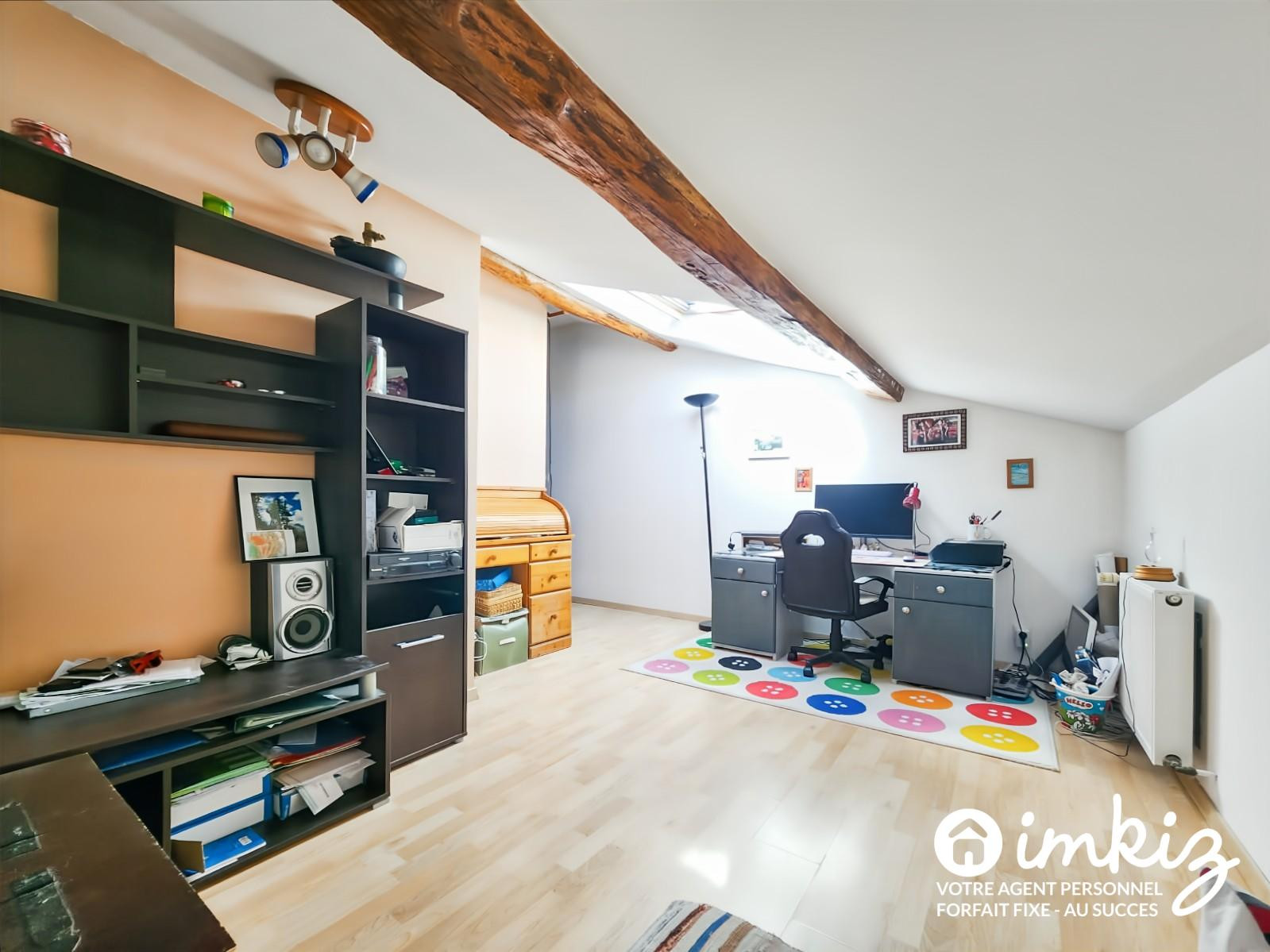 
                                                Vente
                                                 Maison de caractère — rénovée, aucun travaux !