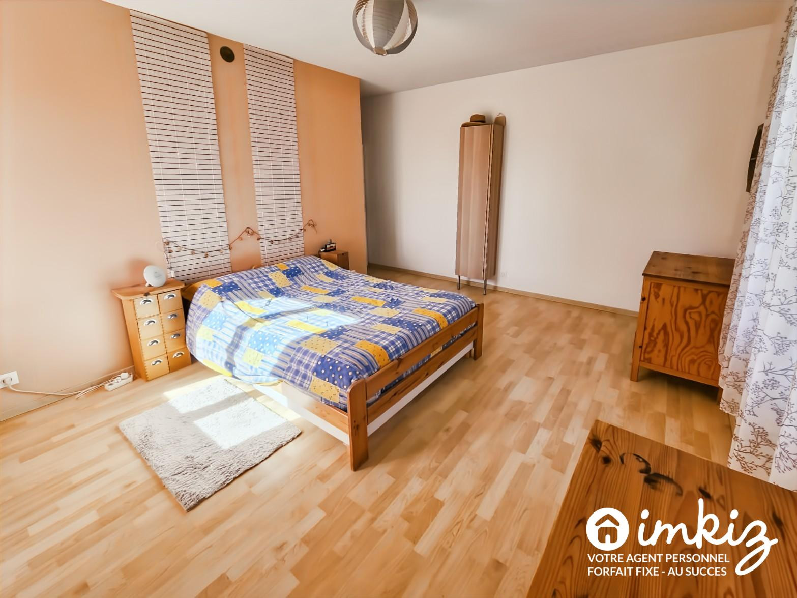 
                                                Vente
                                                 Maison de caractère — rénovée, aucun travaux !