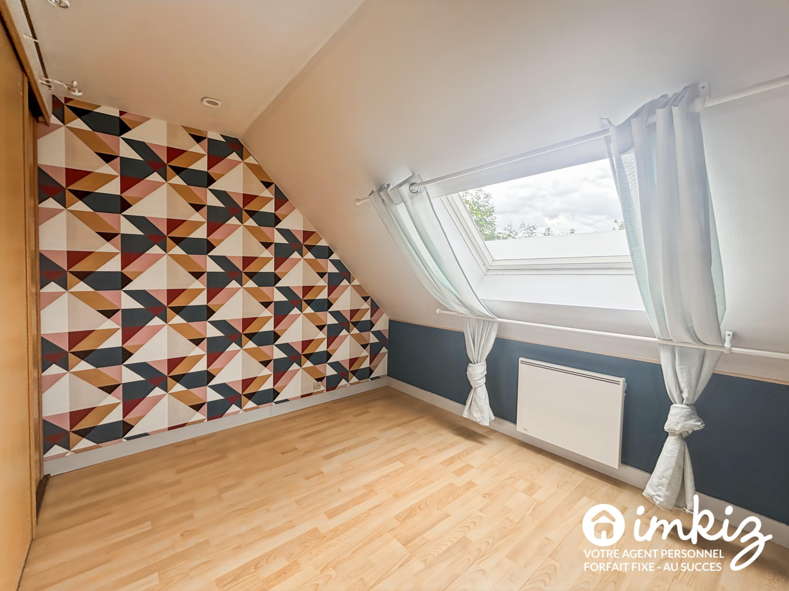 
                                                Vente
                                                 Maison de charme 154 m2 - 7 pièces - 5 chambres