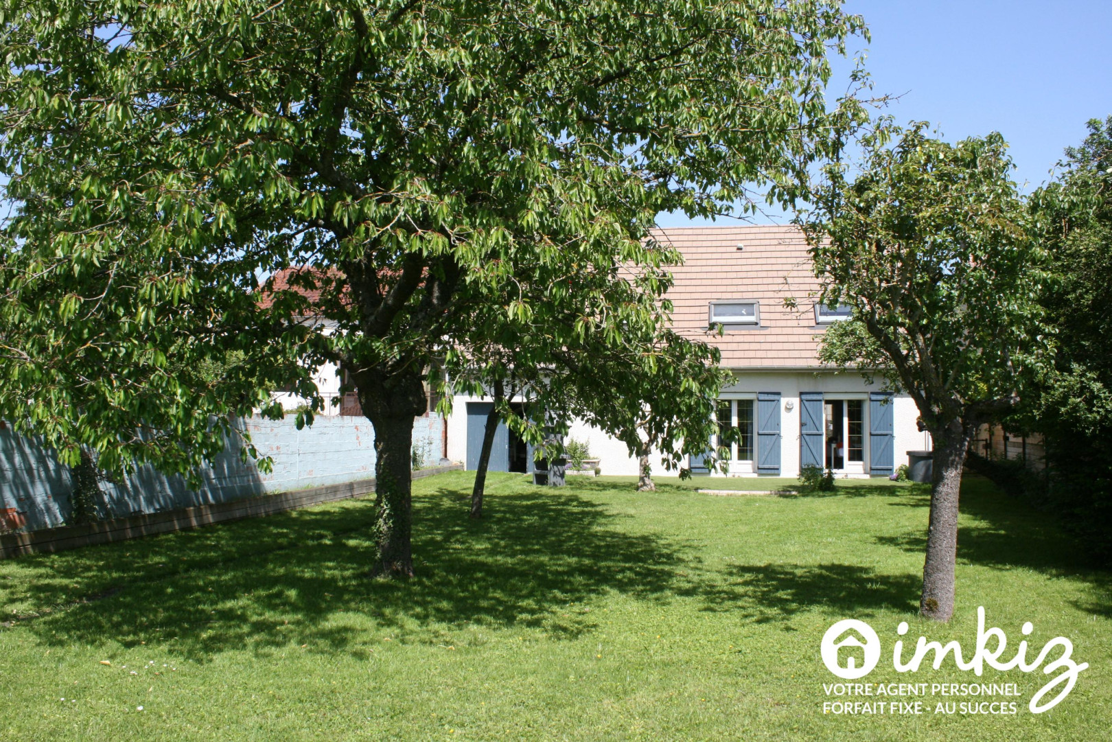 
                                                Vente
                                                 Maison de charme 154 m2 - 7 pièces - 5 chambres
