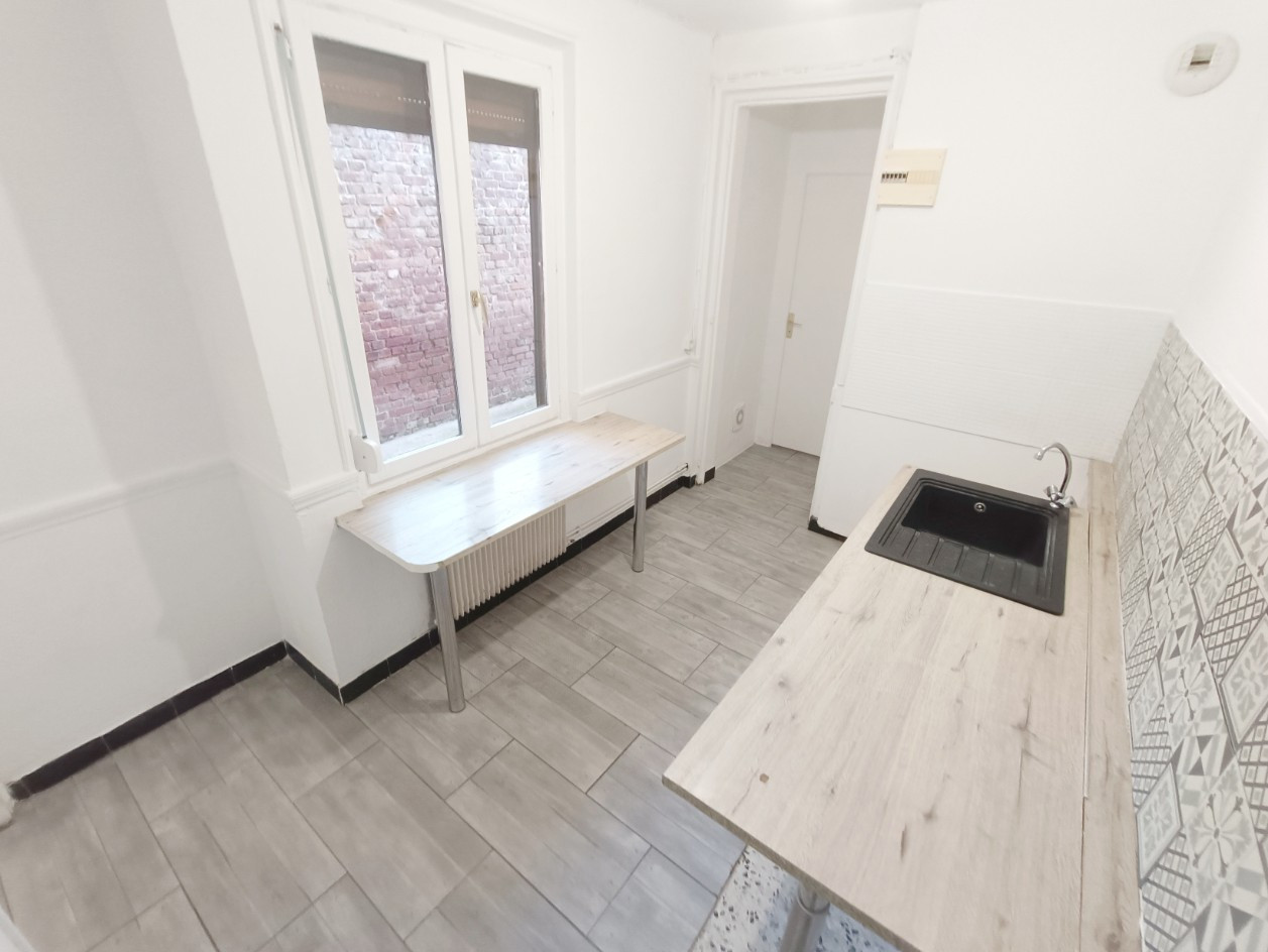 
                                                Vente
                                                 Maison de charme, 3 chambres, bureau  Amiens