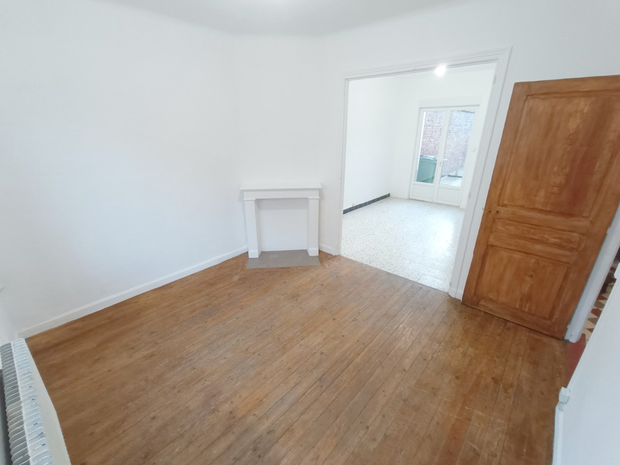 
                                                Vente
                                                 Maison de charme, 3 chambres, bureau  Amiens