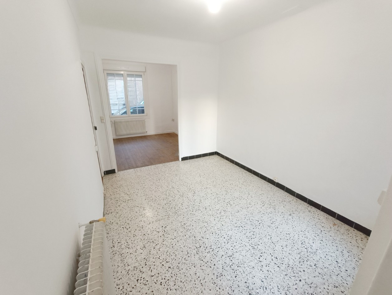 
                                                Vente
                                                 Maison de charme, 3 chambres, bureau  Amiens