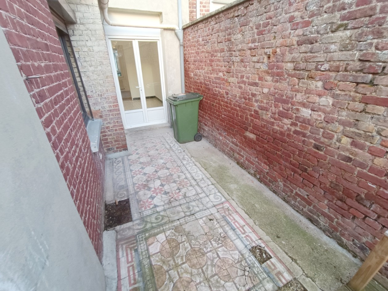 
                                                Vente
                                                 Maison de charme, 3 chambres, bureau  Amiens