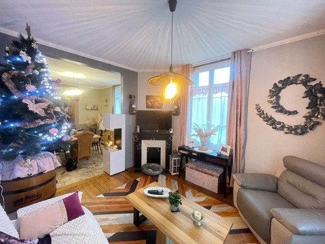 
                                                Vente
                                                 MAISON DE CHARME+DEPENDANCE DE 100M2