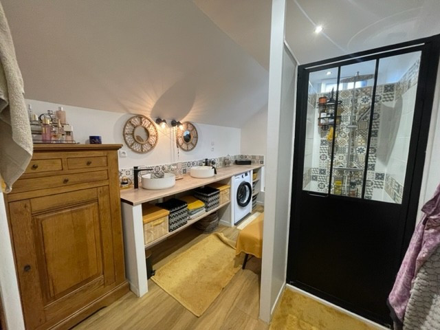 
                                                Vente
                                                 MAISON DE CHARME+DEPENDANCE DE 100M2