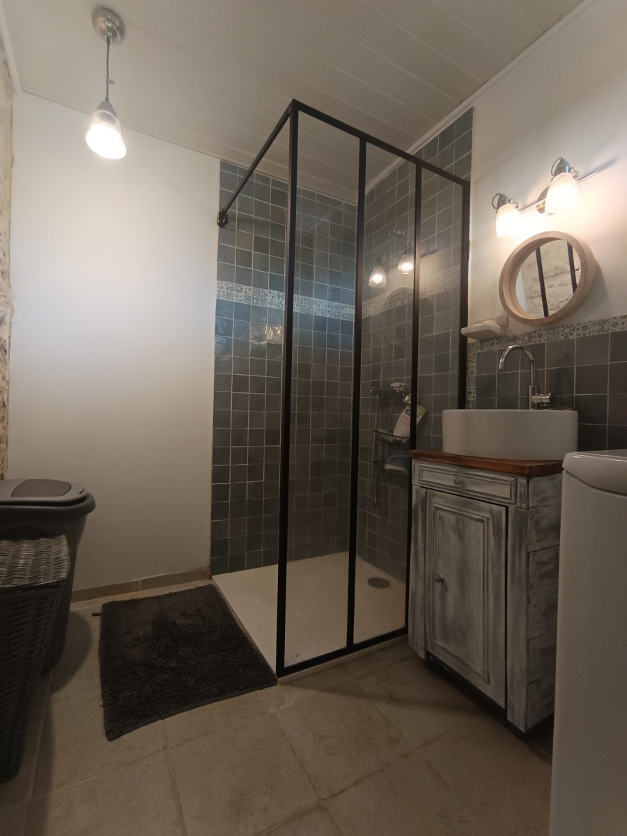 
                                                Vente
                                                 Maison de Charme Atypique 4 Pièces