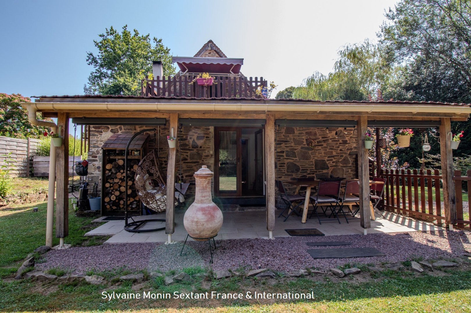 
                                                Vente
                                                 Maison de charme au coeur du Périgord Vert