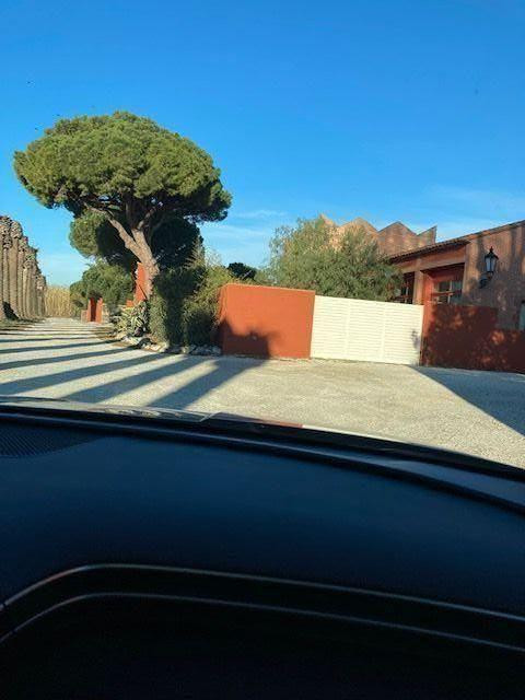 
                                                Location
                                                 Maison de charme avec tres joli jardin privatif.