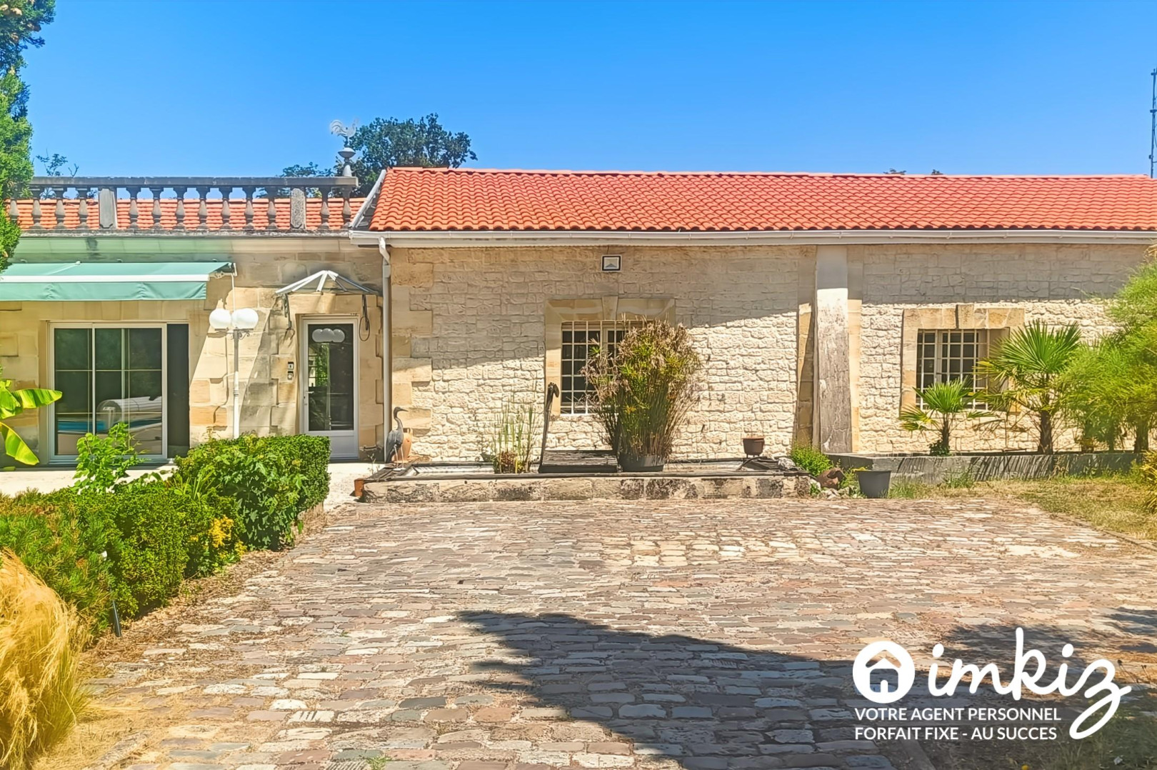 
                                                Vente
                                                 Maison de charme en pierre, 4 chambres, piscine.