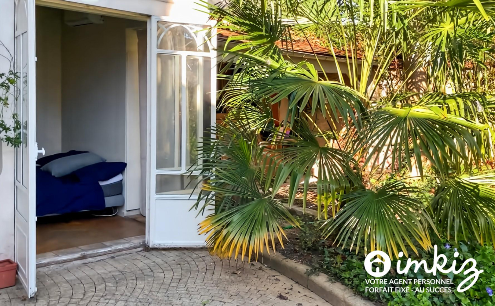 
                                                Vente
                                                 Maison de charme proche commerces et transports