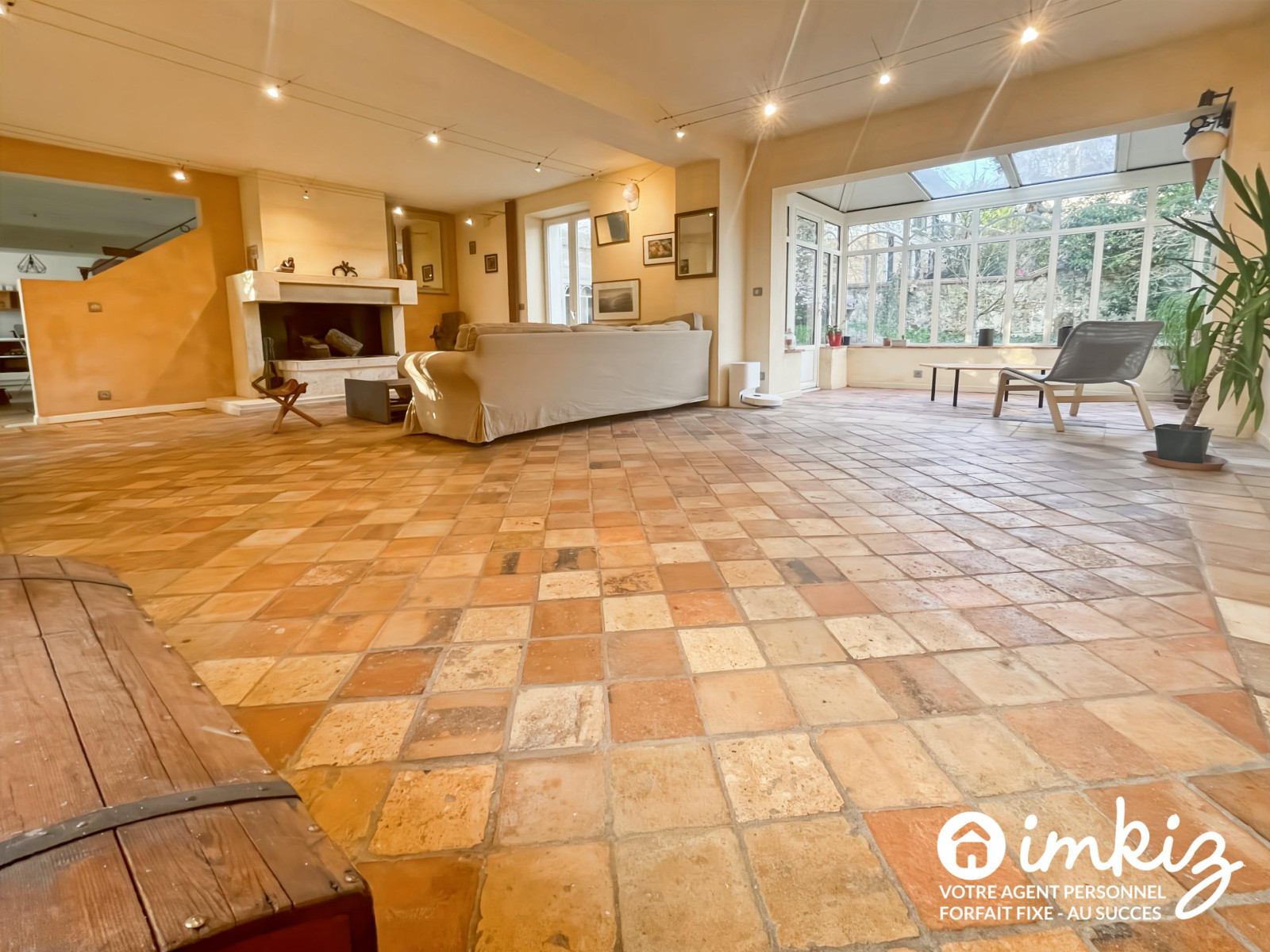 
                                                Vente
                                                 Maison de charme proche commerces et transports