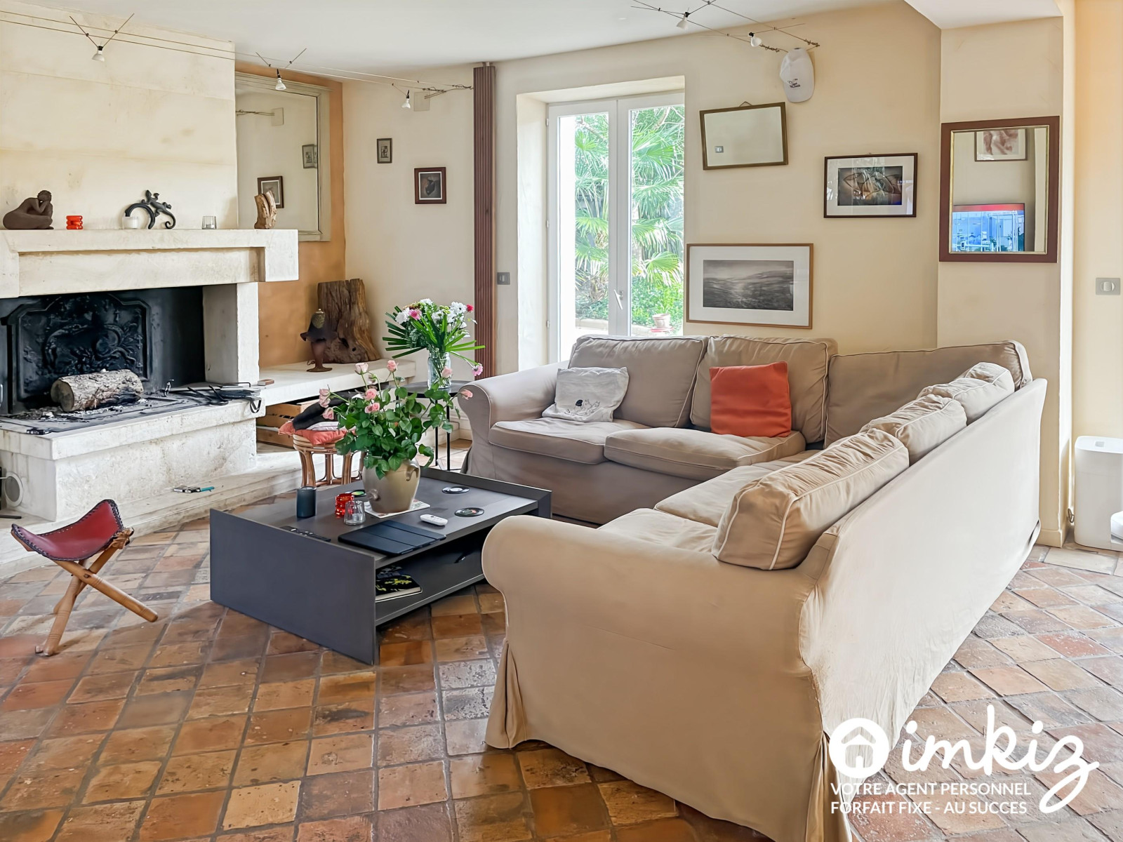 
                                                Vente
                                                 Maison de charme proche commerces et transports