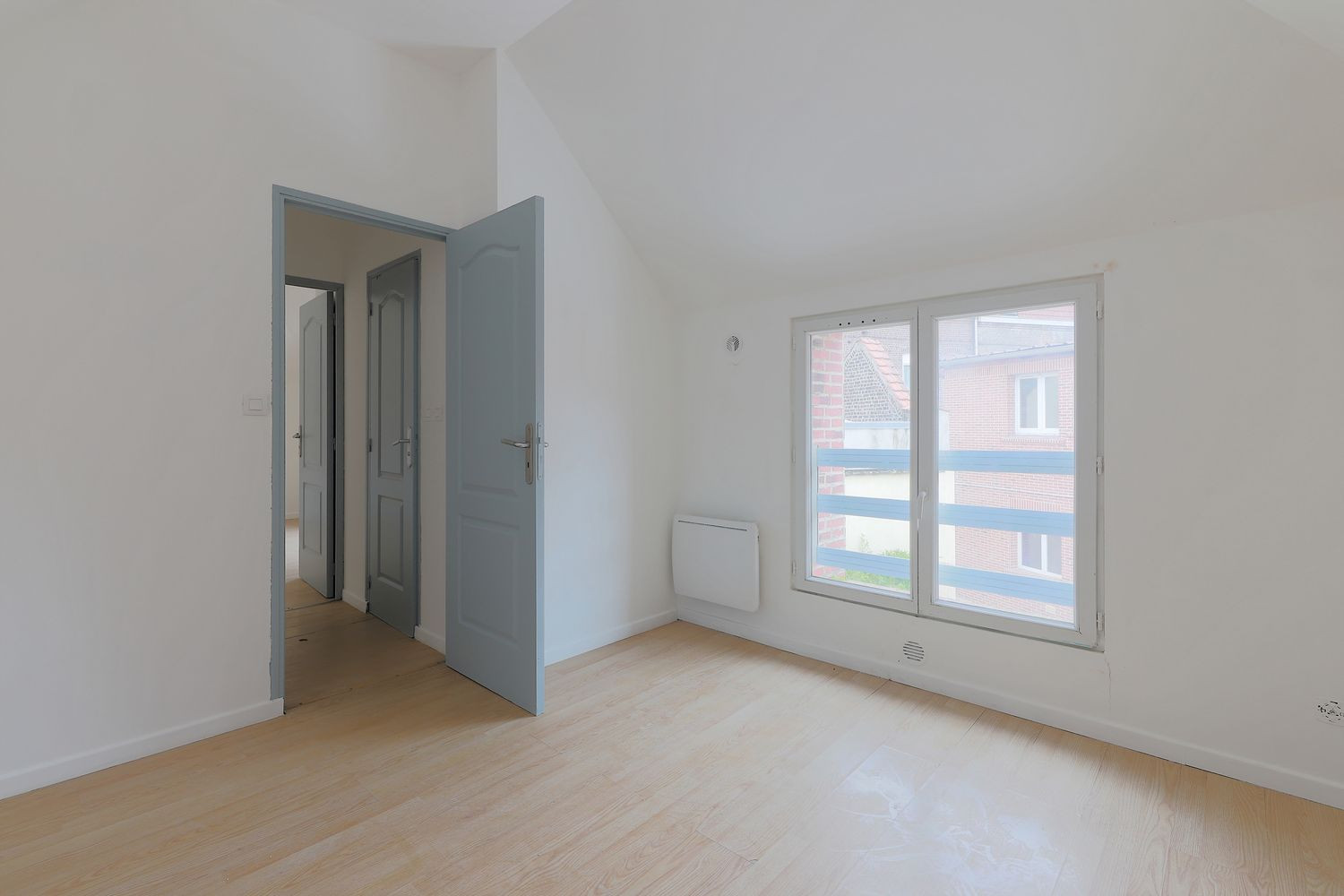 
                                                Location
                                                 Maison de courée individuelle de 65 m2 secteur Gare Jean Lebas à Roubaix