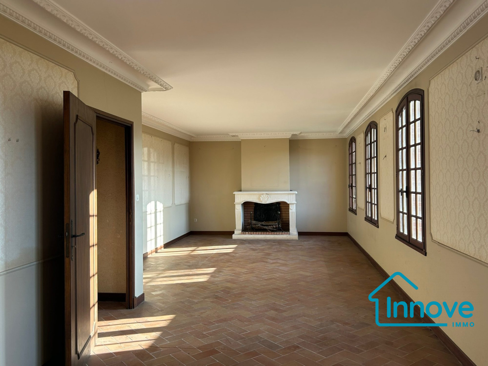 
                                                Vente
                                                 Maison de famille à rénover au coeur de Pompignan
