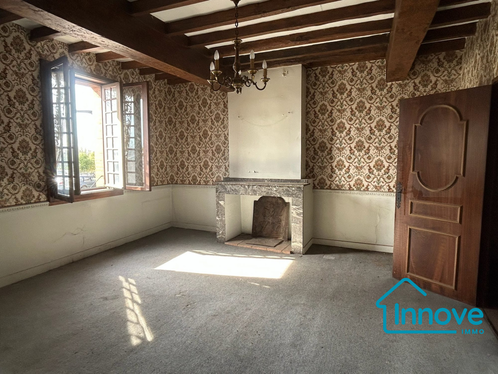 
                                                Vente
                                                 Maison de famille à rénover au coeur de Pompignan