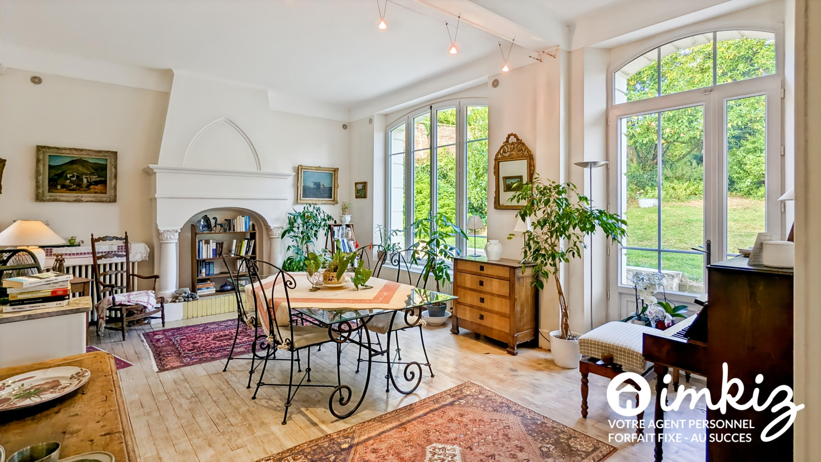 
                                                Vente
                                                 Maison de maître 274 m² jardin clos, 15' de Reims