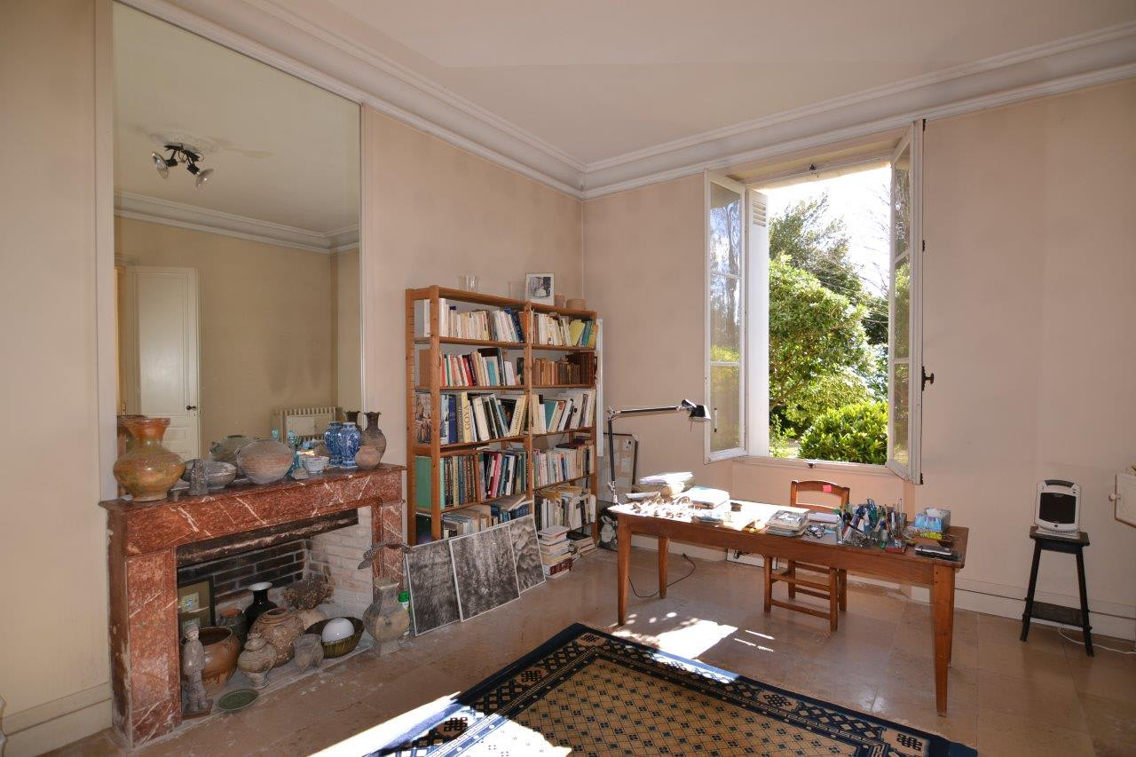 
                                                Vente
                                                 Maison de Maitre Cambes
