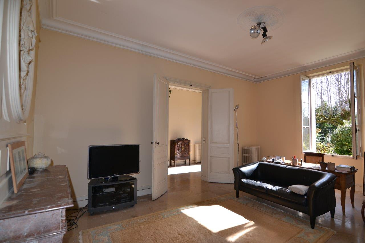 
                                                Vente
                                                 Maison de Maitre Cambes