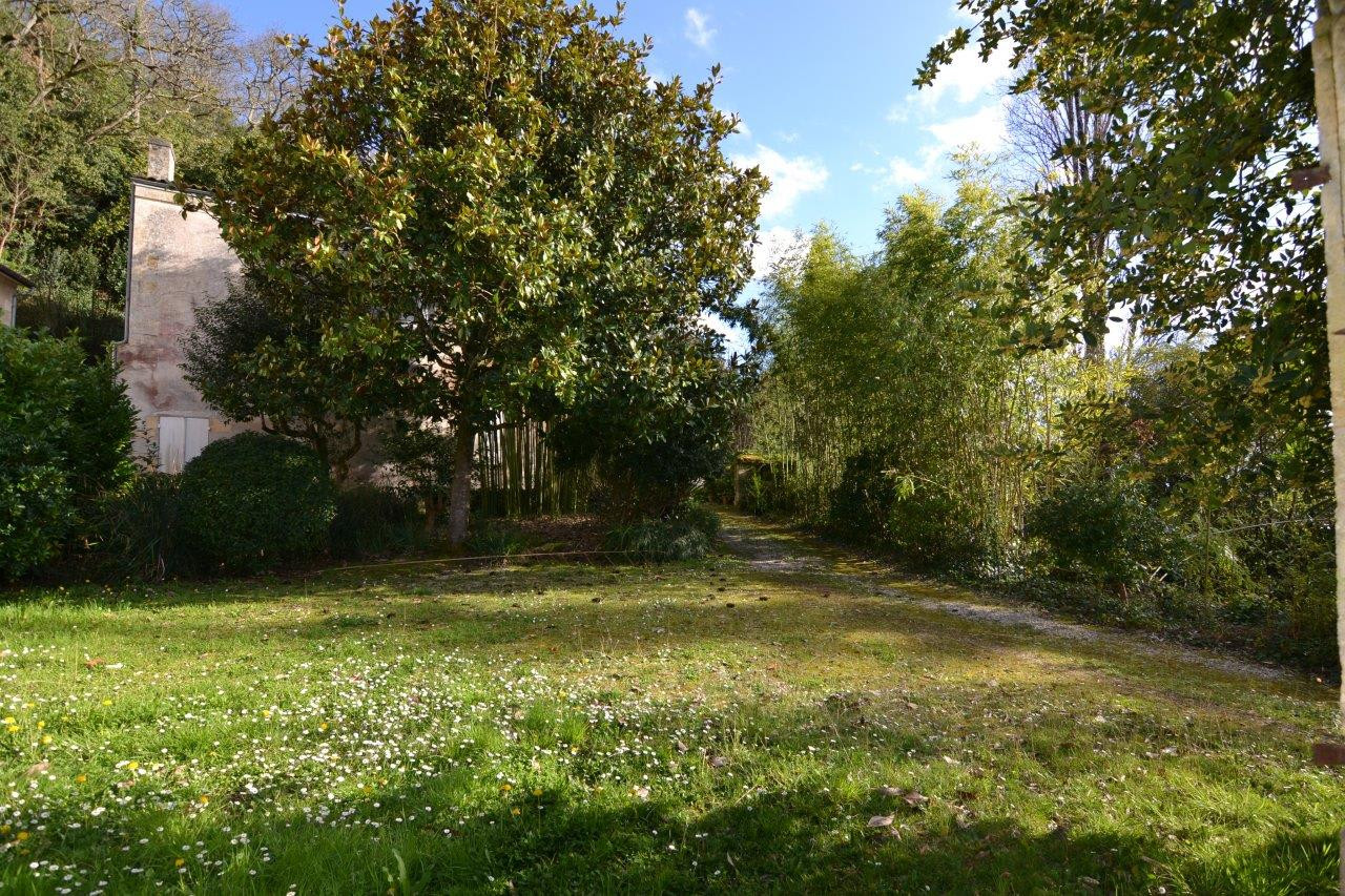 
                                                Vente
                                                 Maison de Maitre Cambes