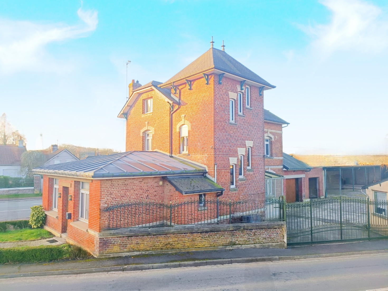 
                                                Vente
                                                 Maison de maître, plain-pied, 5 chambres