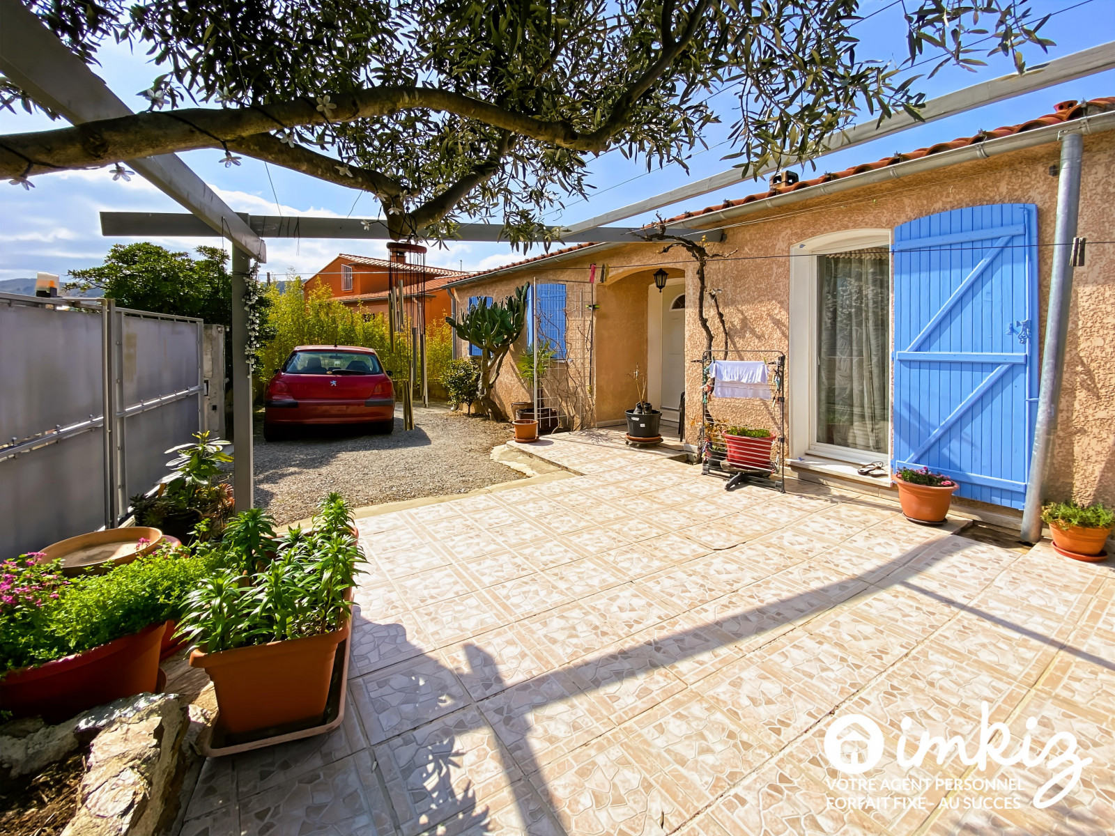 
                                                Vente
                                                 Maison de plain-pied - 3 ch  – Vue montagnes