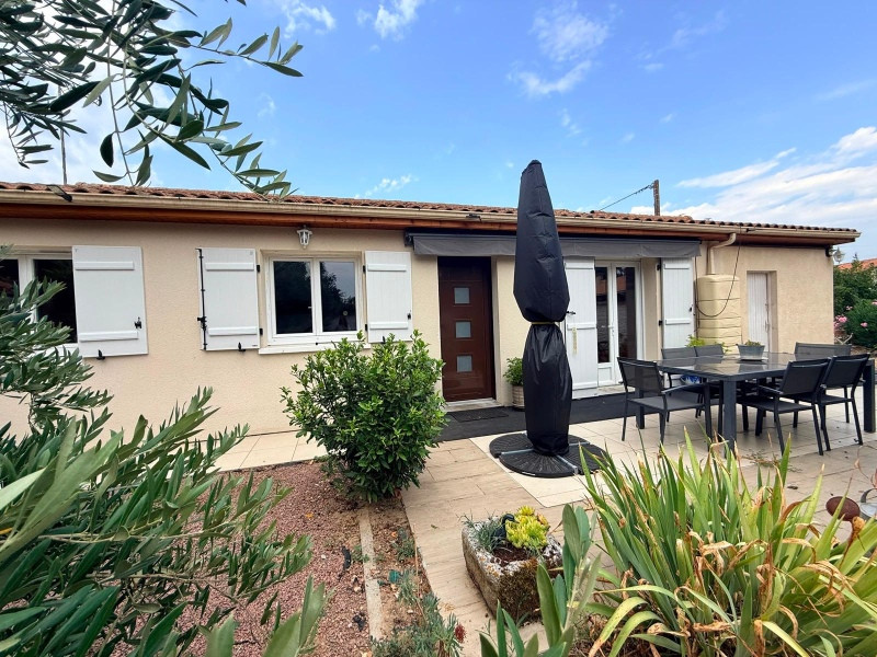 
                                                Vente
                                                 Maison de plain-pied - 3 chambres - garage - climatisation