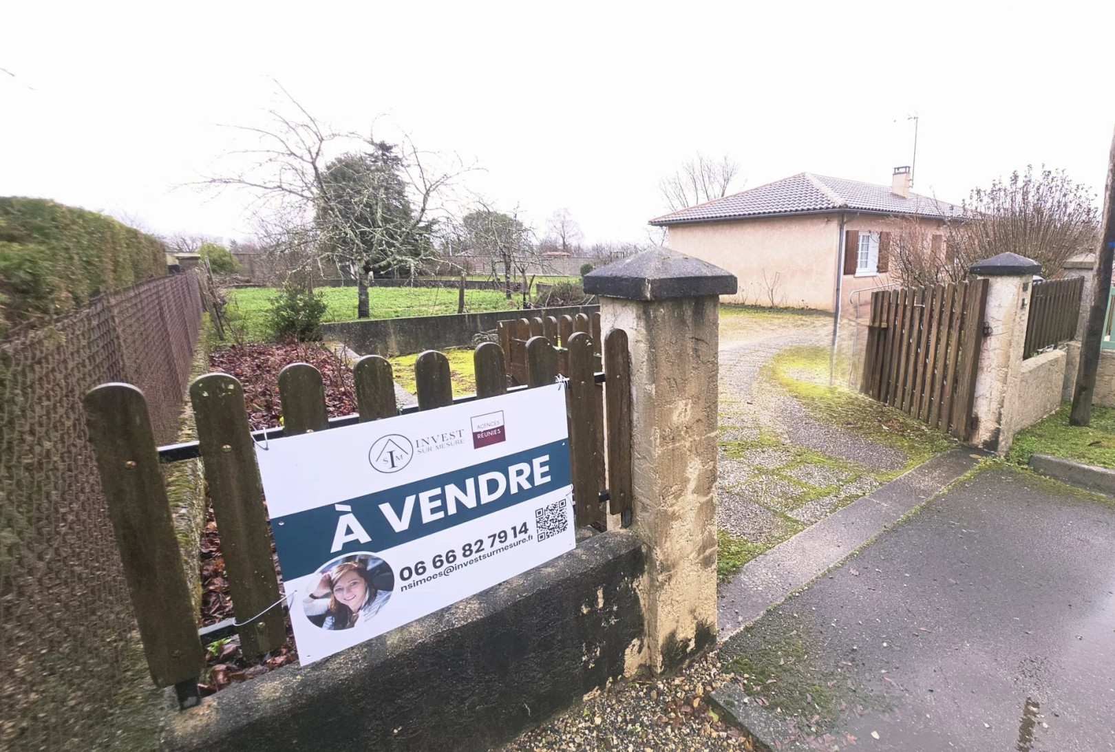 
                                                Vente
                                                 Maison de plain-pied avec grand terrain