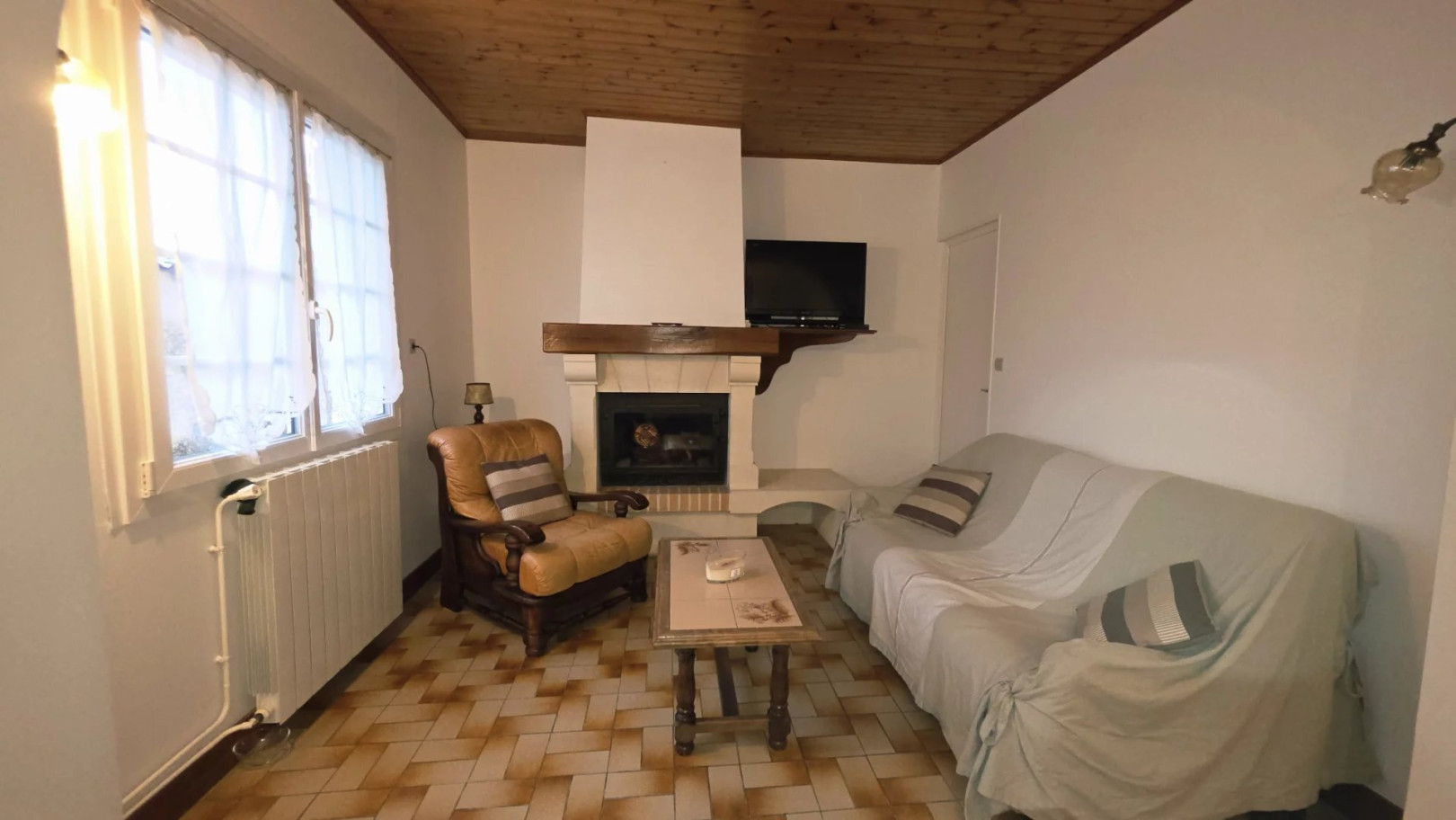 
                                                Vente
                                                 Maison de plain-pied avec grand terrain