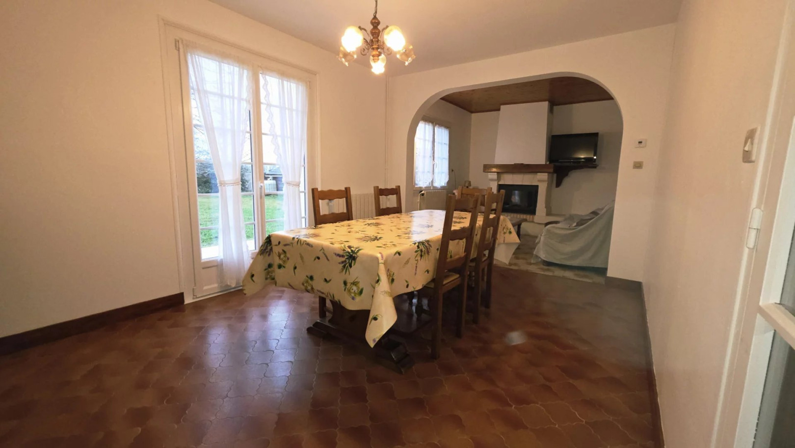 
                                                Vente
                                                 Maison de plain-pied avec grand terrain