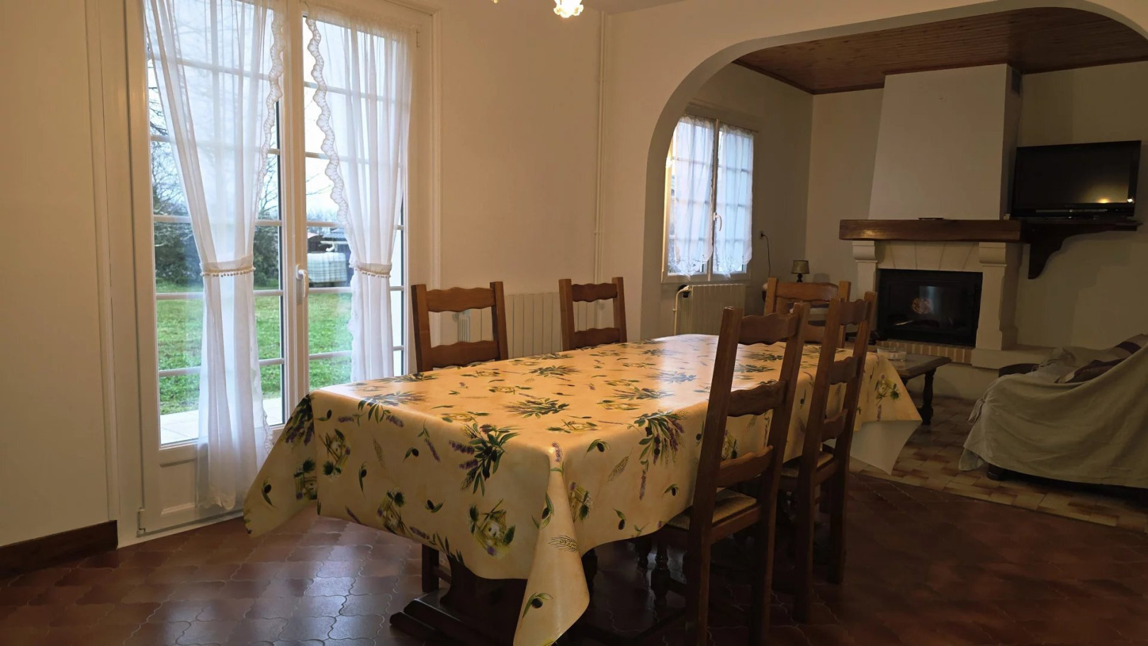 
                                                Vente
                                                 Maison de plain-pied avec grand terrain