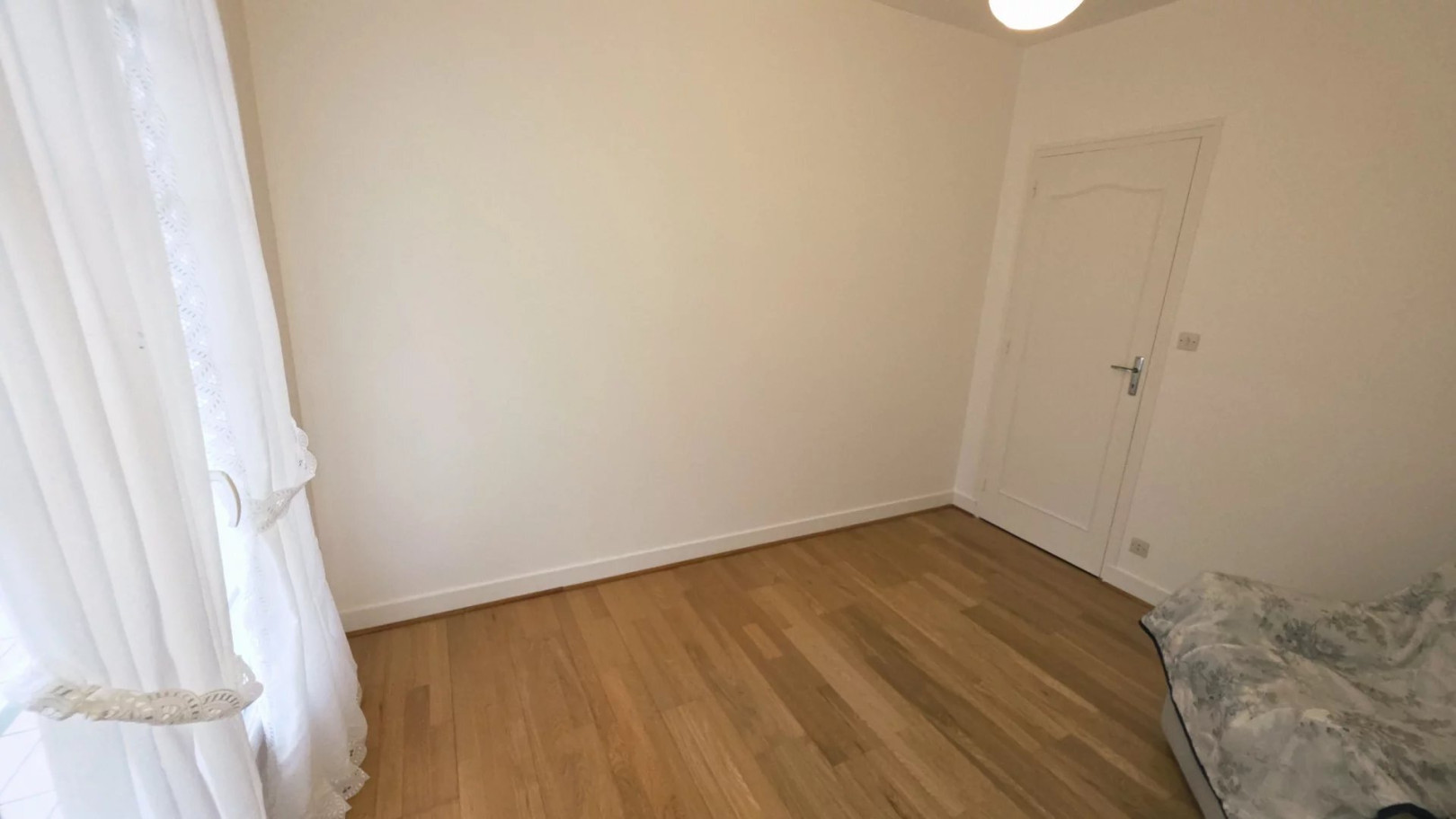 
                                                Vente
                                                 Maison de plain-pied avec grand terrain