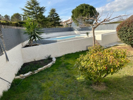 
                                                Vente
                                                 Maison de plain pied avec piscine