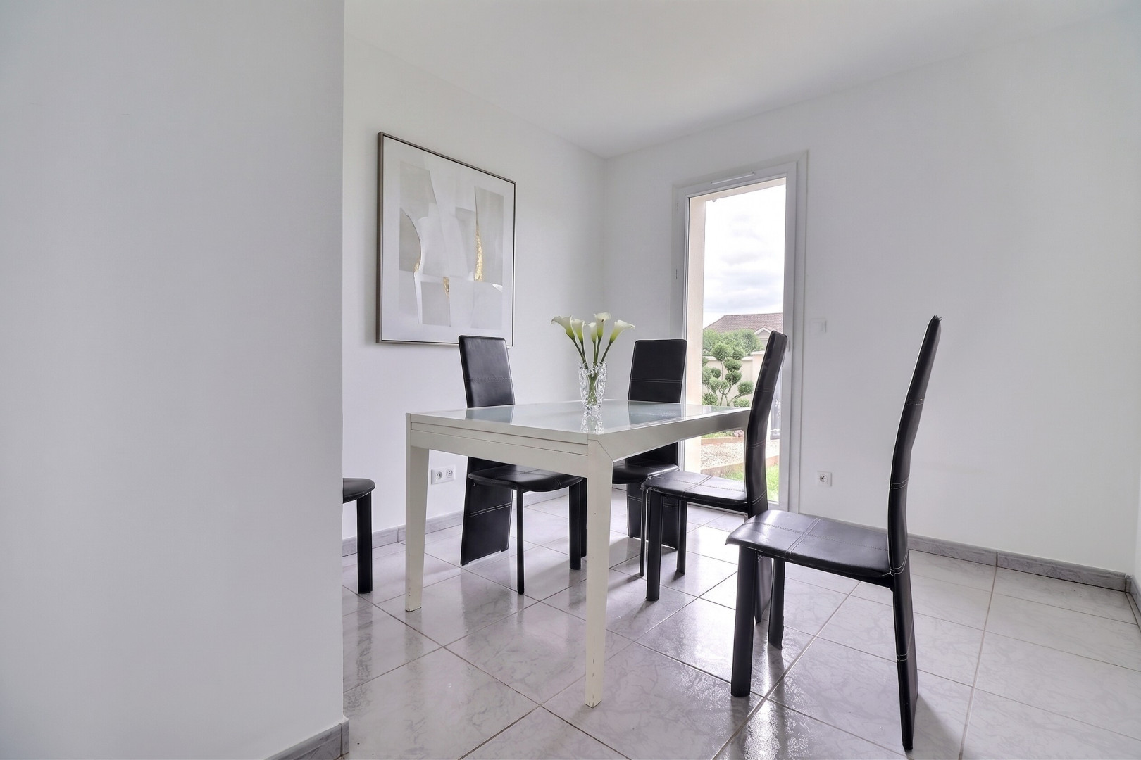 
                                                Vente
                                                 maison de plain-pied de 90 m² sans travaux