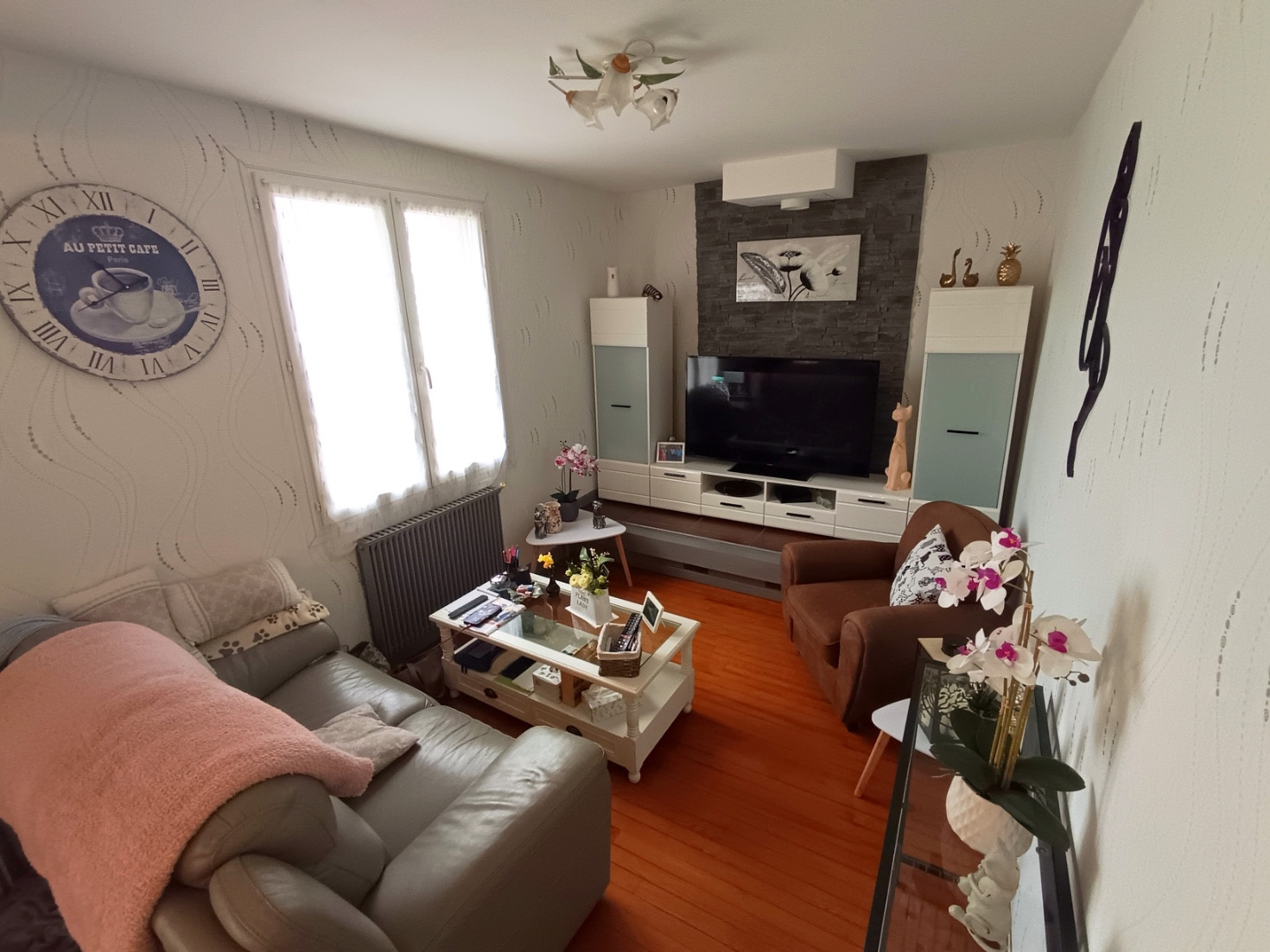 
                                                Vente
                                                 Maison de plain pied et sous sol complet